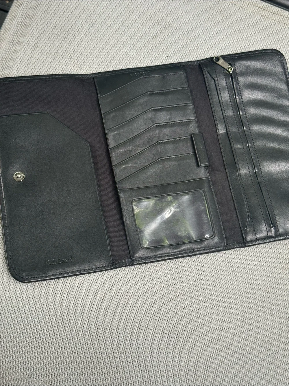 L.L. Bean Black Leather Continental Trifold travel Ticket Wallet 8.5